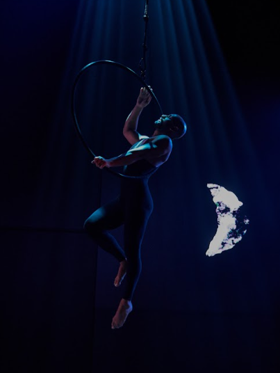 Acrobàcia a Creu de navalles