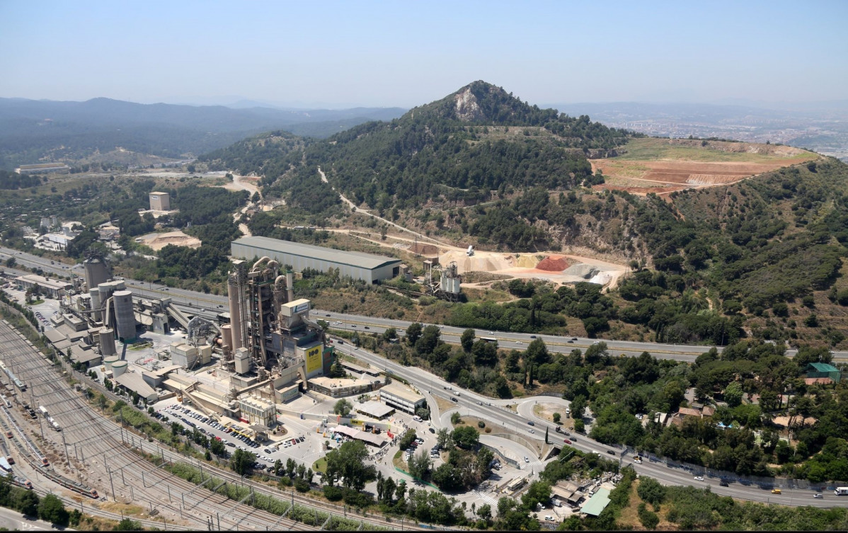 EuropaPress 3920882 fabrica lafarge montcada reixac barcelona grup lafargeholcim