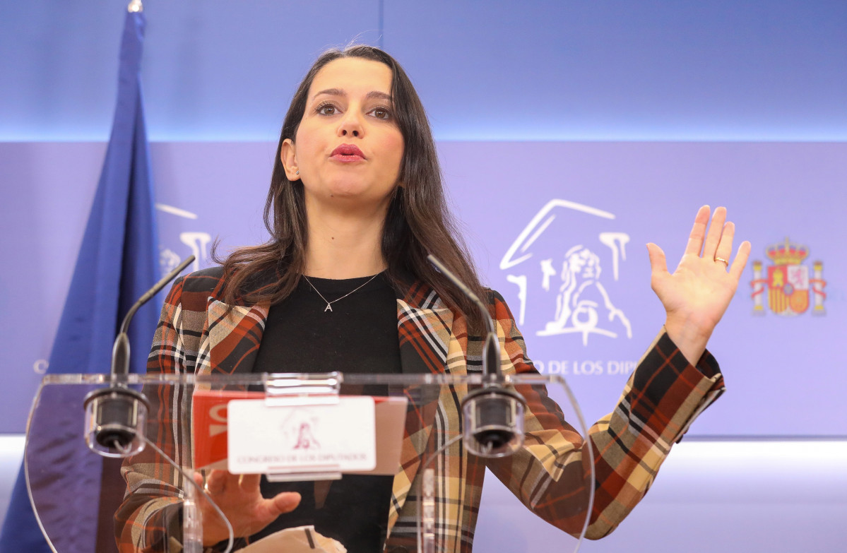 Arxiu - La presidenta de Ciutadans, Inés Arrimadas, intervé en una roda de premsa