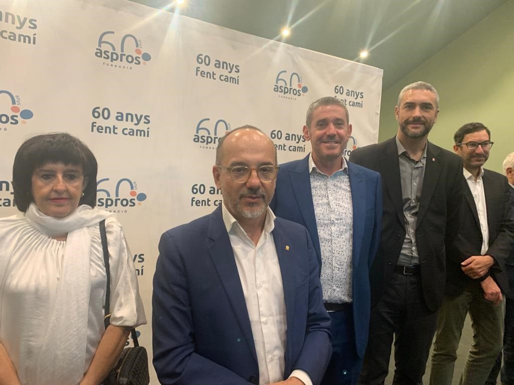 El conseller de Drets Socials, Carles Campuzano, ha participat aquest divendres a la cloenda del 60è aniversari d'Aspros.