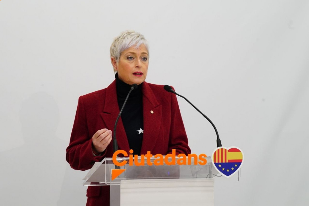 La diputada de Cs al Parlament Anna Grau en roda de premsa. Fitxer.