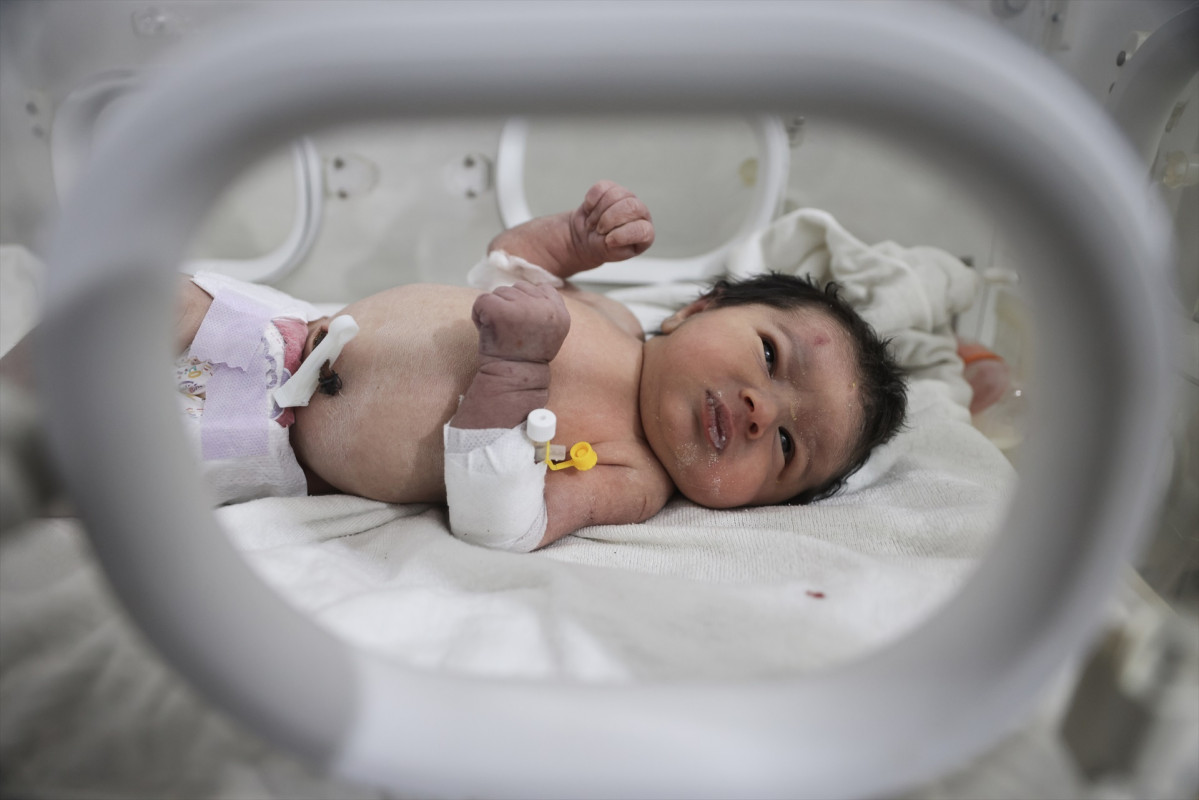 EuropaPress 4973583 08 february 2023 syria afrin newborn girl lies inside an incubator as part (1)