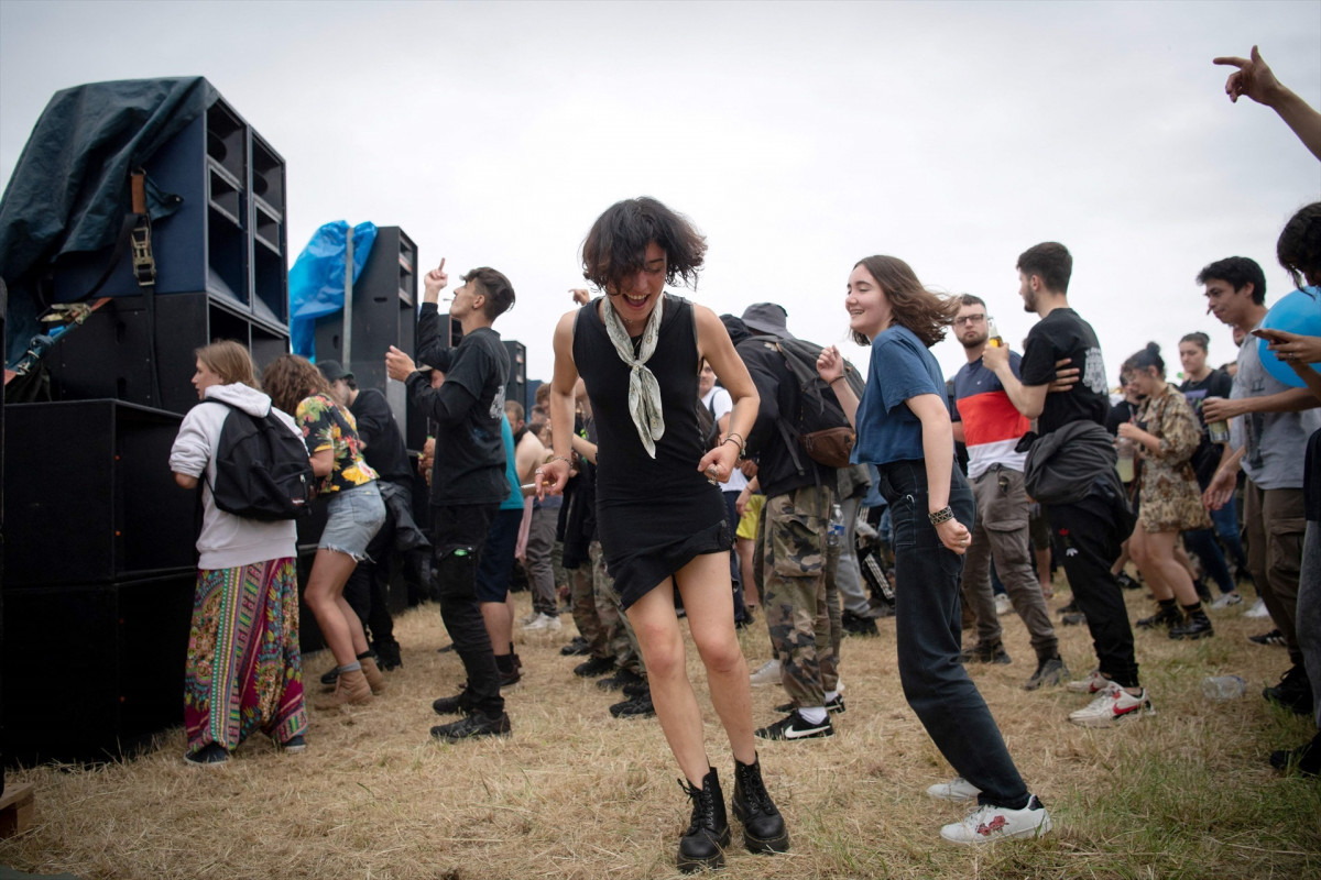 EuropaPress 3793955 19 june 2021 france redon participants take part in an il·legal rave party