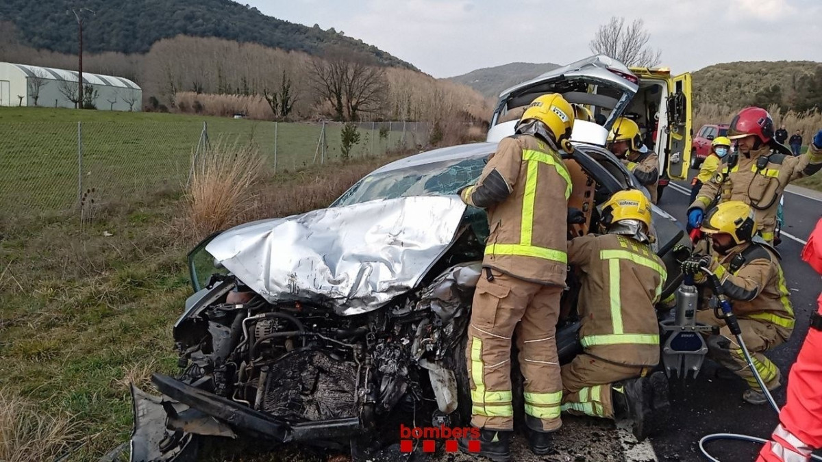 EuropaPress 5034597 imatge dos vehicles accident c 63 amer girona