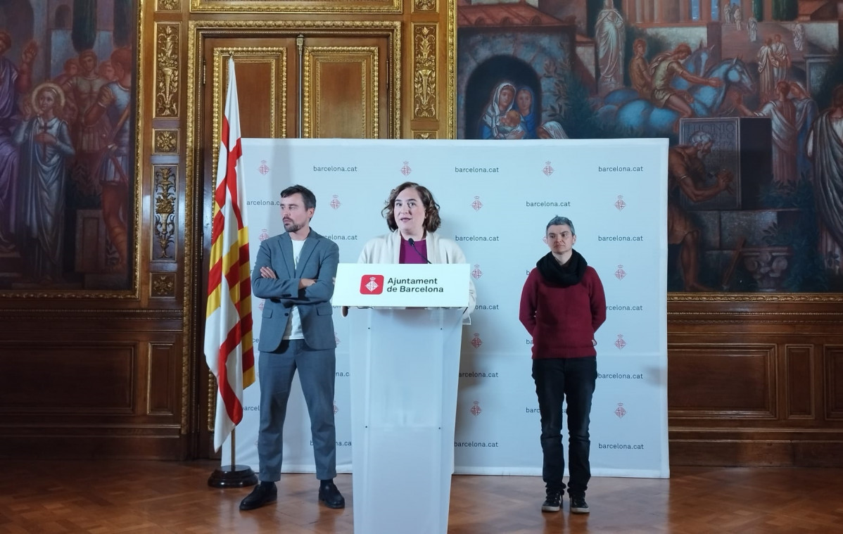 EuropaPress 4987312 alcaldessa barcelona ada colau amb regidor drets ciutadania marc serra