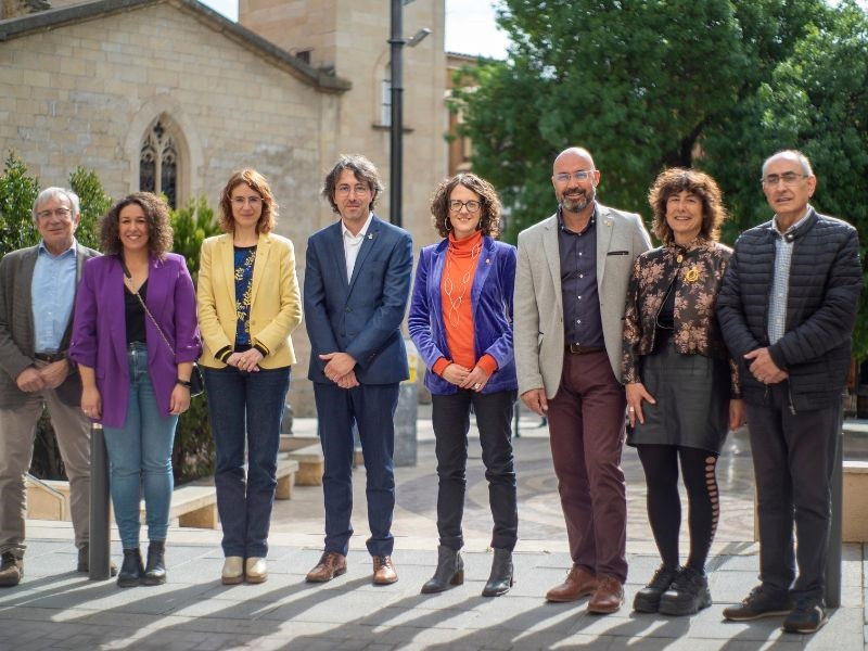 La consellera d'Igualtat i Feminismes, Tània Verge, i la de Justícia, Drets i Memòria, Gemma Ubasart, a la jornada 'Dret a la Memòria' celebrada a Flix (Tarragona).
