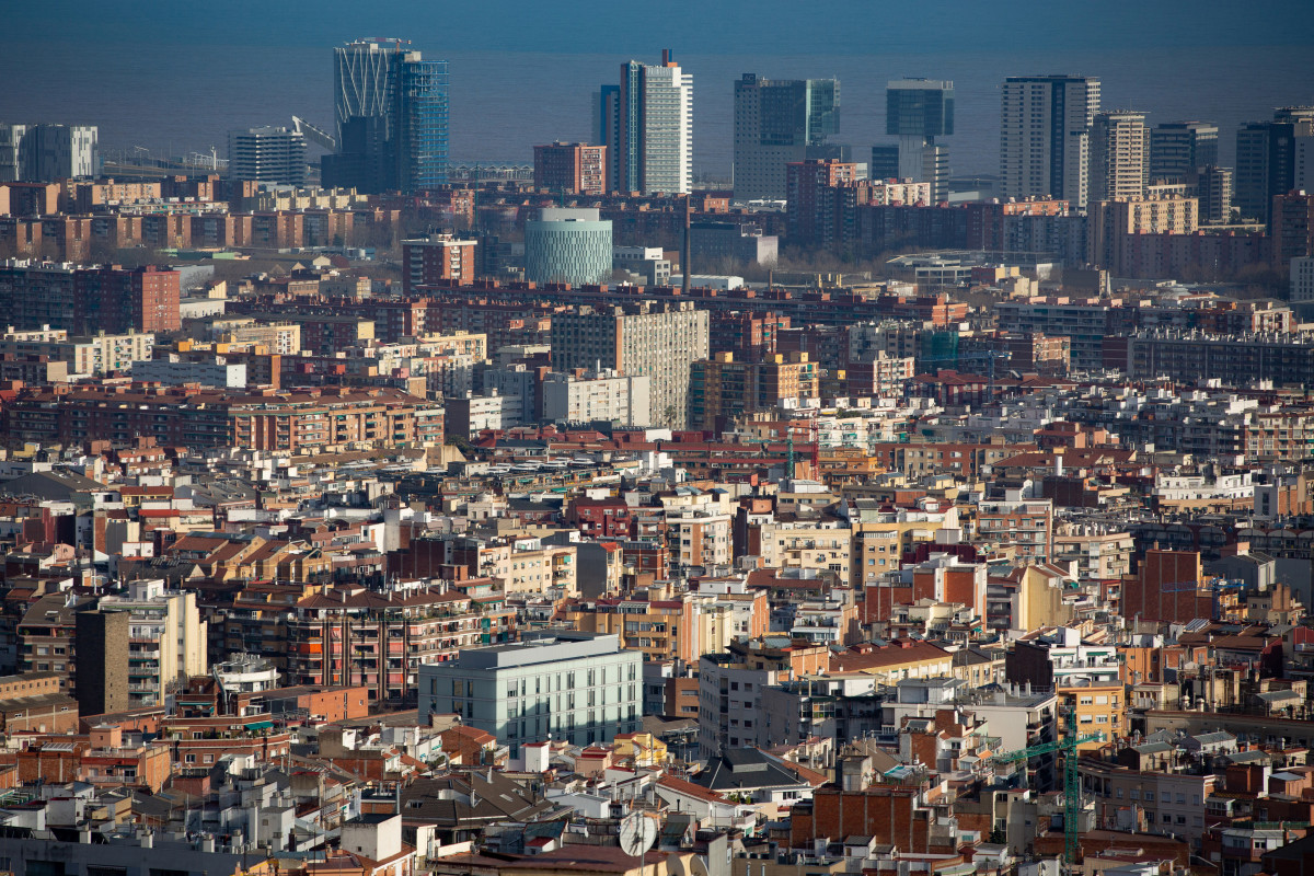 Arxiu - Panoràmica de la ciutat de Barcelona, a Barcelona/Catalunya (Espanya) a 30 de gener de 2020.