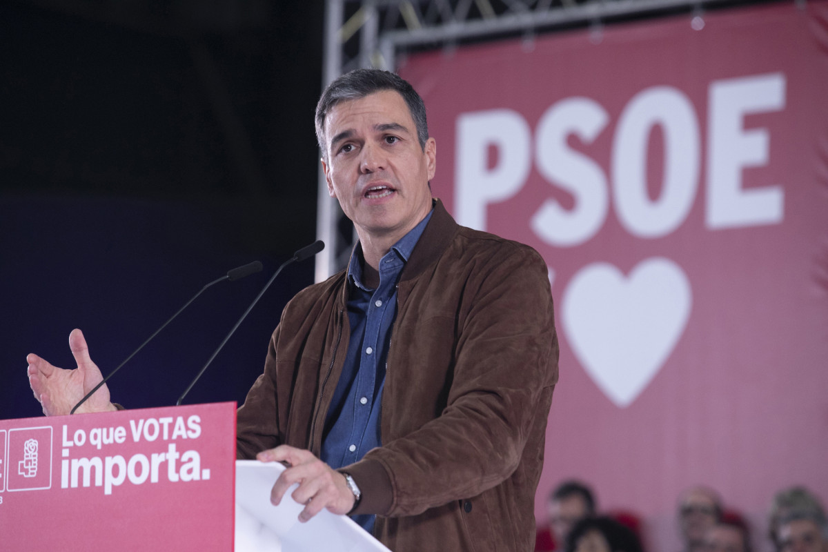El secretari general del PSOE i president del Govern d'Espanya, Pedro Sánchez, intervé durant un acte de campanya al Recinte Firal, el 24 de maig del 2023, a Gijón, Astúries