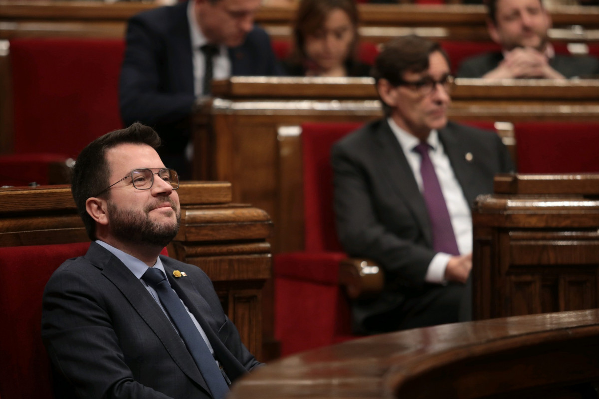 EuropaPress 5043702 president generalitat per aragons lider psc salvador illa sessió