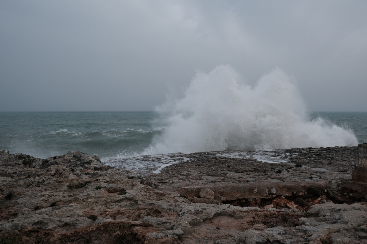Arxiu - Grans onades a la costa a Mallorca (Espanya)