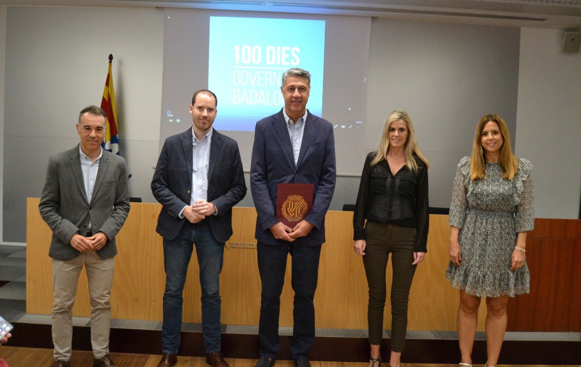 L'alcalde de Badalona, Xavier Garcia Albiol, abans de la roda de premsa de balanç dels primers 100 dies del govern municipal