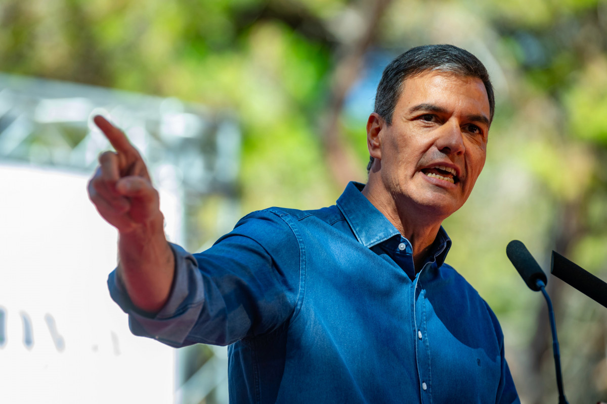 El president del Govern en funcions, Pedro Sánchez, intervé durant la Festa de la Rosa del PSC, a la Pineda de Gavà