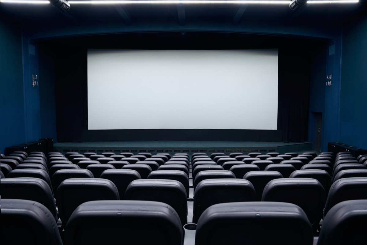 Auditori cinema buit cadires