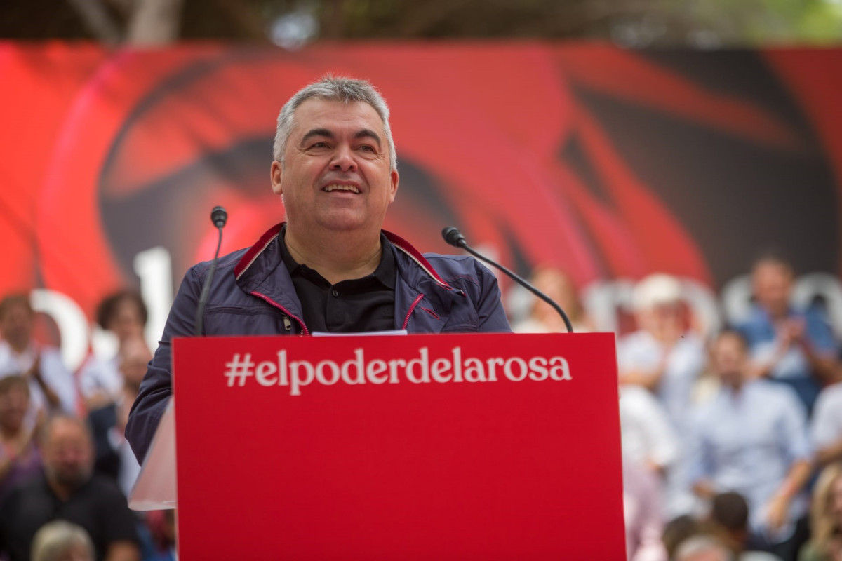 El secretari d'Organització federal del PSOE, Santos Cerdán, a la Festa de la Rosa del PSC