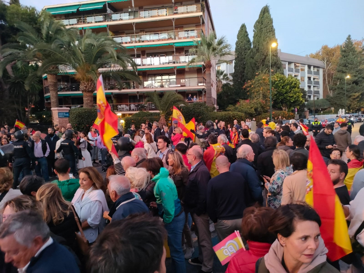 EuropaPress 5567717 cent persones concentren malaga subdelegacio govern on reuneixen
