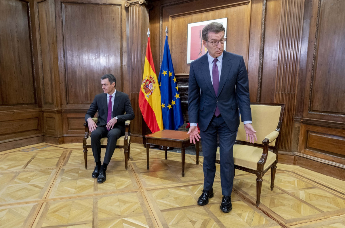 EuropaPress 5652589 president govern pedro sanchez lider pp alberto nunez feijoo reunion