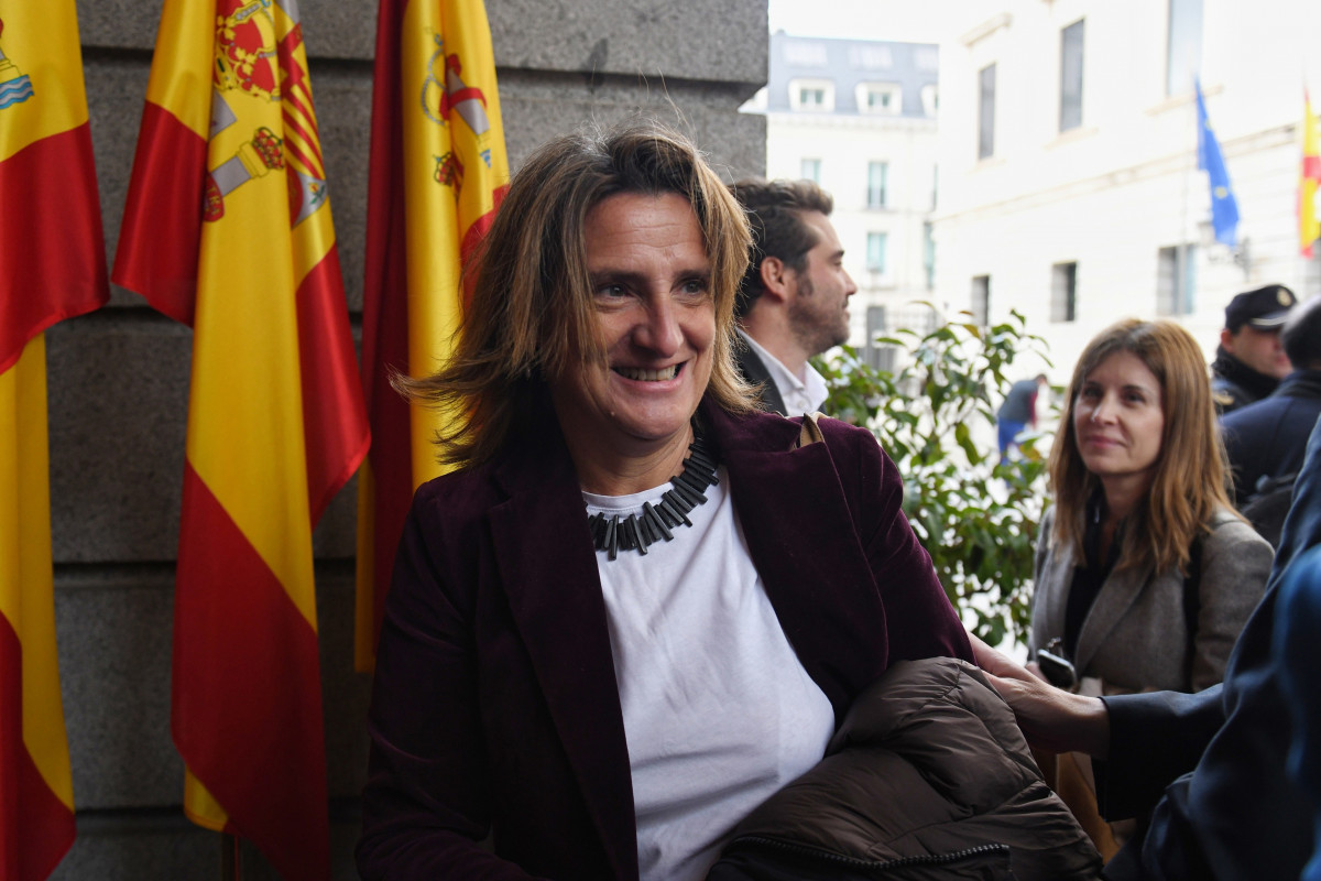 Arxiu - La vicepresidenta tercera i ministra per a la Transició Ecològica i el Repte Demogràfic, Teresa Ribera, en arribar a la Sessió d'Obertura de les Corts Generals de la XV Legislatura, al Congrés, a 29 de novembre de 2023, a Madrid ( Espa
