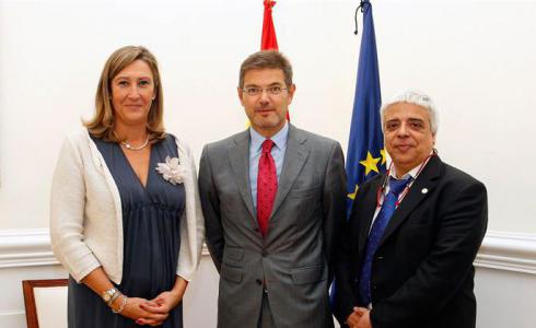 Advocats de Madrid i Barcelona agraeixen la "bona disposició" de Catalá cap a la Llei de taxes judicials