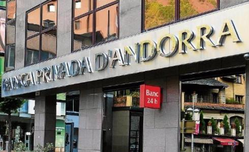 La banca andorrana veu una campanya deslleial d'entitats espanyoles per "robar-li" clients