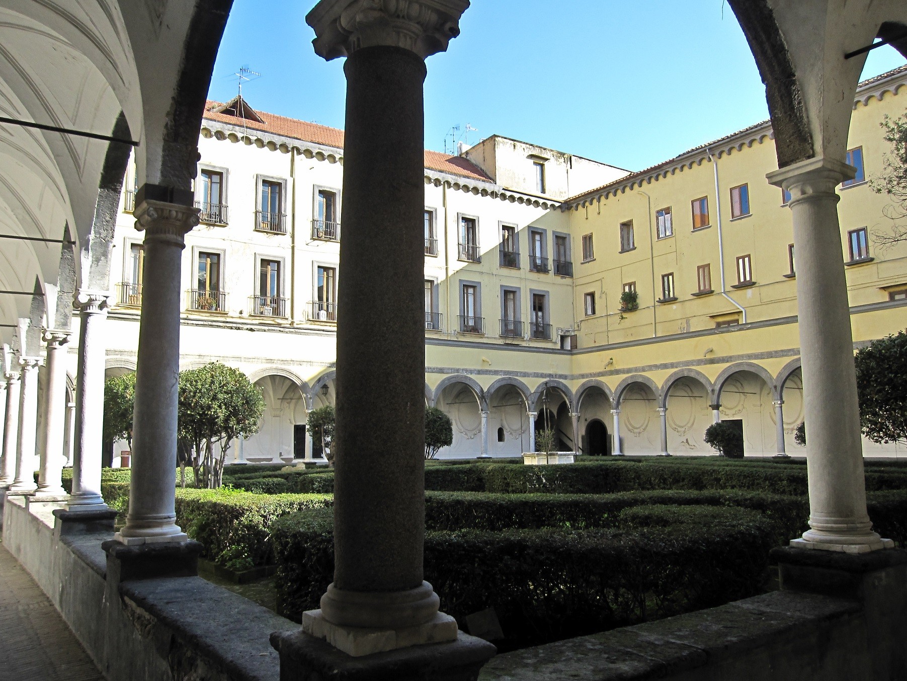 claustre