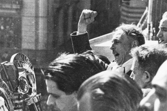 Lluís Companys proclama republica