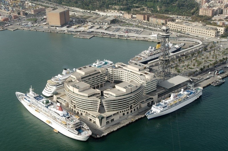 Port barcelona 1
